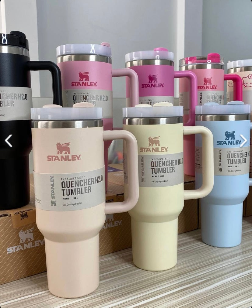 Termo Viajero Stanley 40oz - para bebidas frías y bebidas calientes.