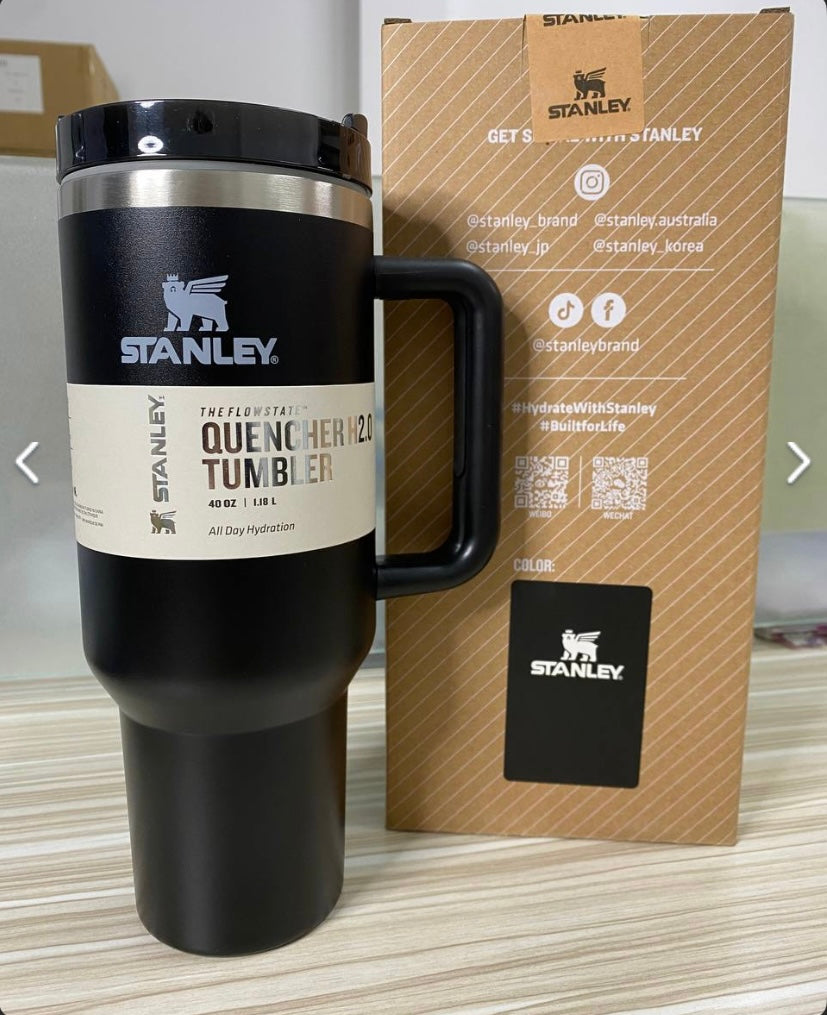 Termo Viajero Stanley 40oz - para bebidas frías y bebidas calientes.