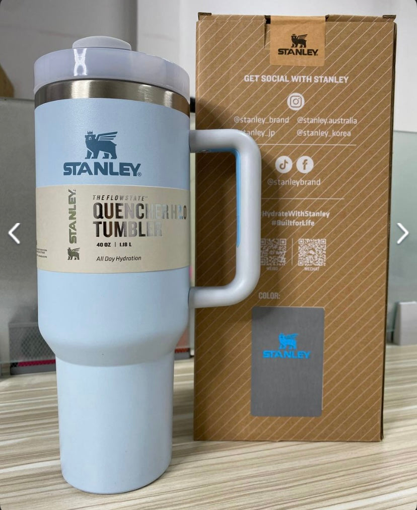 Termo Viajero Stanley 40oz - para bebidas frías y bebidas calientes.