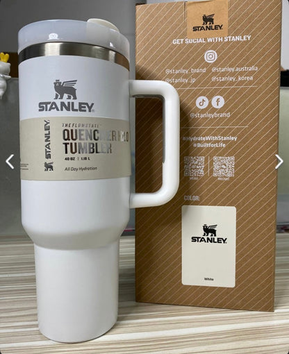 Termo Viajero Stanley 40oz - para bebidas frías y bebidas calientes.