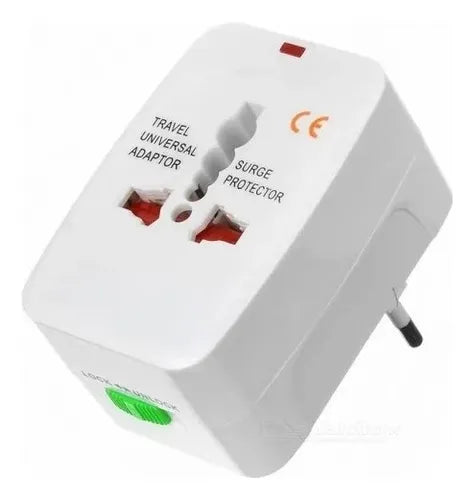 Conector Universal Viajero - conéctate a las tomas de corriente en todos los continentes.
